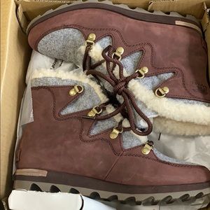 Sorel, Sneakchic Alpine Boots, NWT
